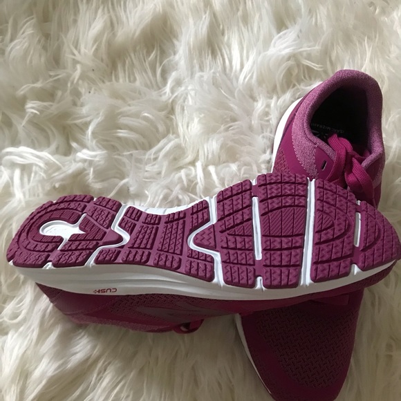 New Balance x Isaac Mizrahi Live! Lace-Up Sneakers - Picture 12 of 16